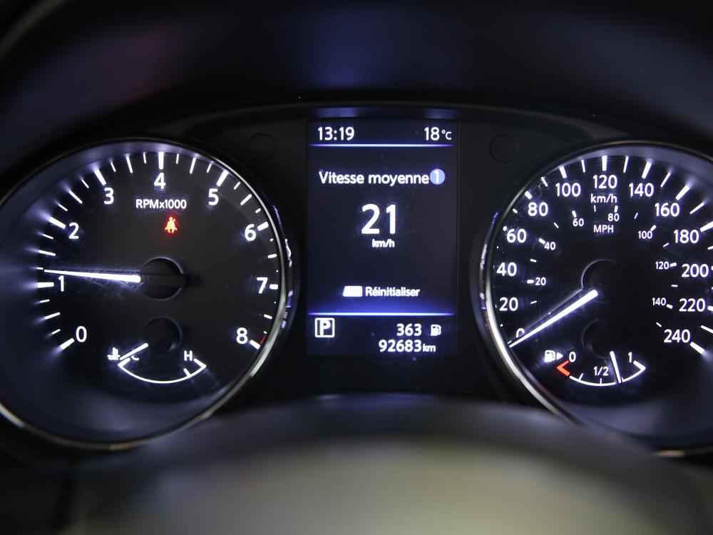 Nissan Rogue SV 2018 d’occasion à vendre - 27
