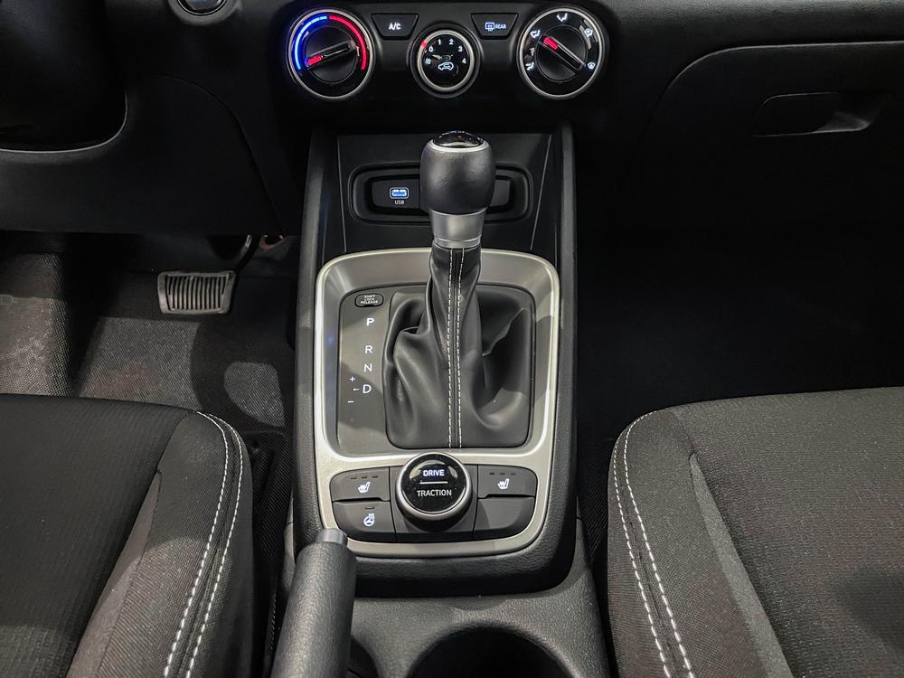 Hyundai Venue PREFERRED TWO TONE 2025 d’occasion à vendre - 27