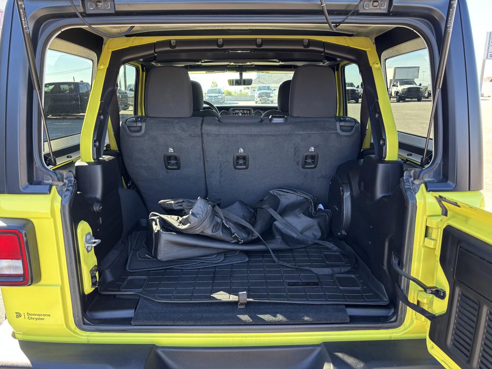 Jeep Wrangler unlimited altitude 2023 d’occasion à vendre - 22