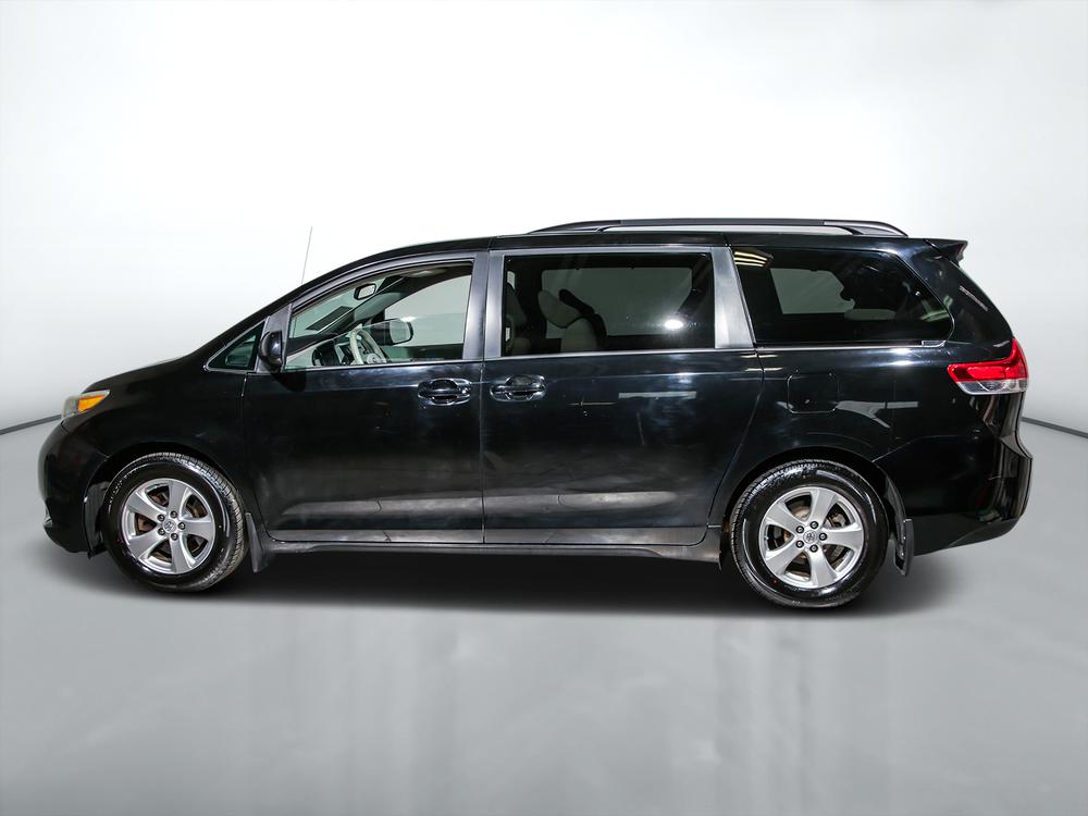 Toyota Sienna LE 2014 d’occasion à vendre - 7