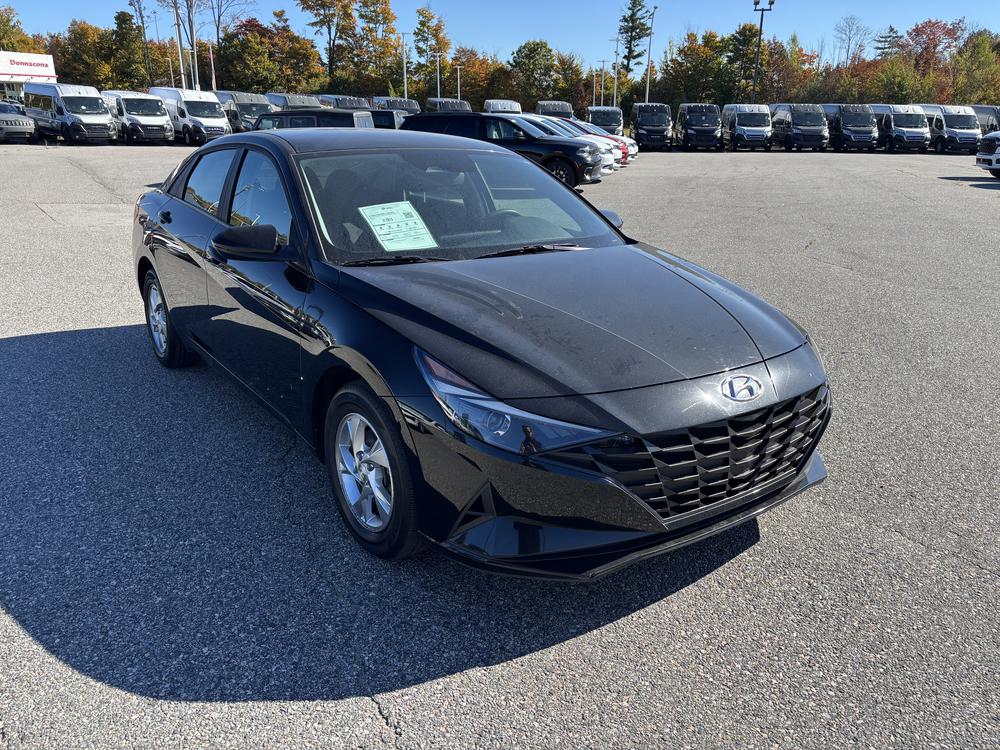 Hyundai Elantra ESSENTIAL