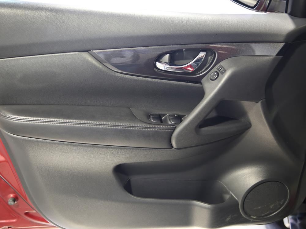 Nissan Rogue SV 2018 d’occasion à vendre - 14