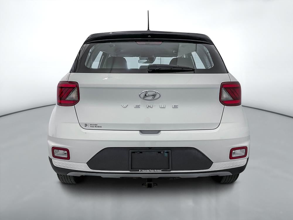 Hyundai Venue Essential / toit noir 2023 d’occasion à vendre - 7