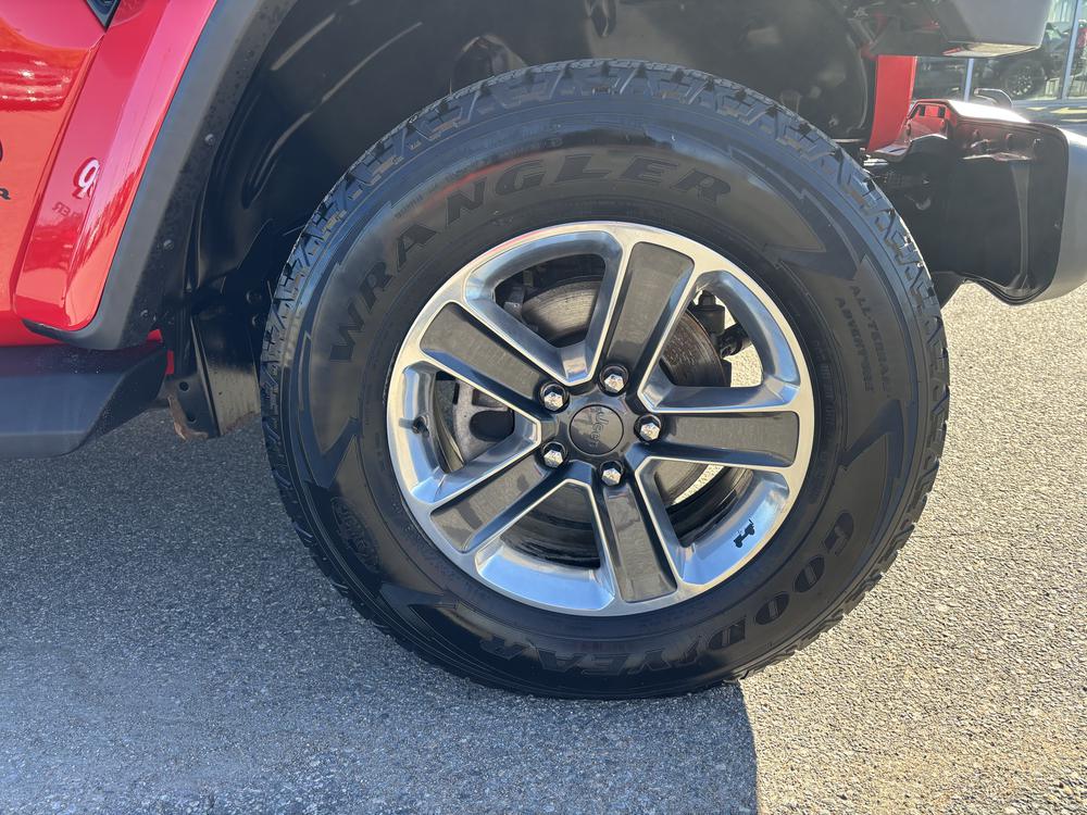 Jeep Wrangler SAHARA UNLIMITED 2023 d’occasion à vendre - 12
