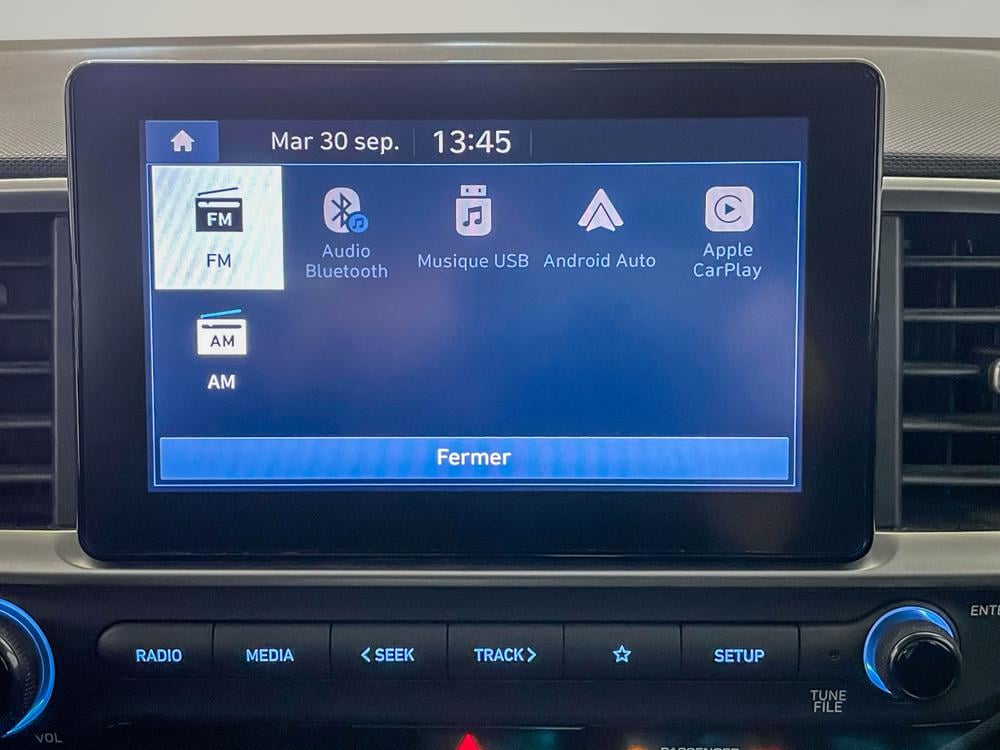 Hyundai Venue Essential / toit noir 2023 d’occasion à vendre - 21