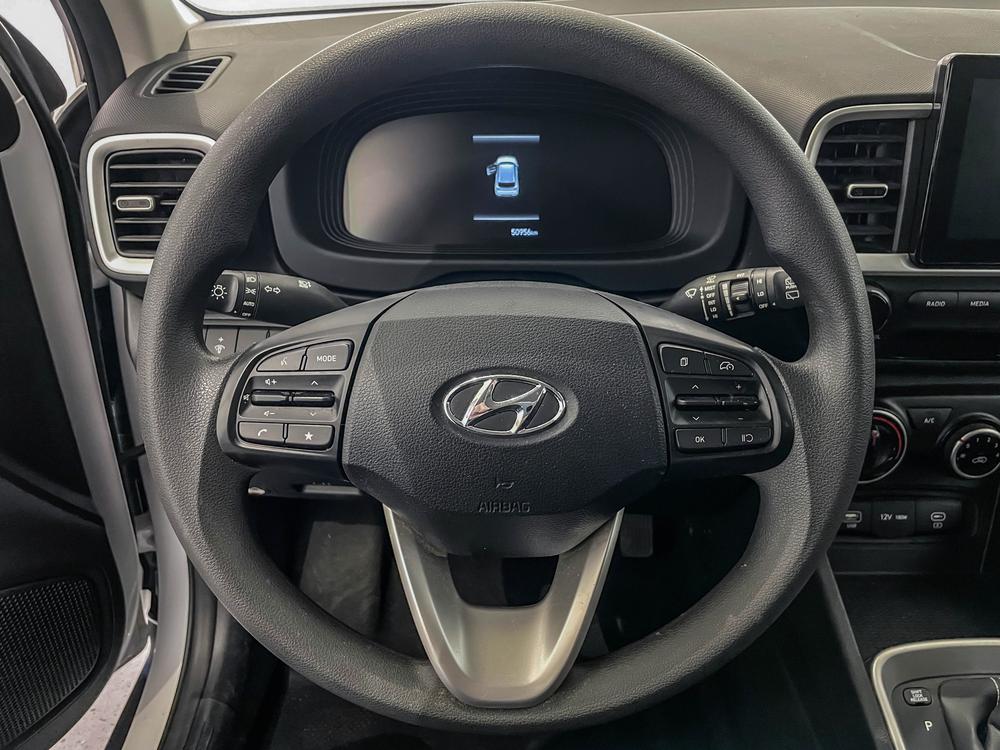 Hyundai Venue Essential / toit noir 2023 d’occasion à vendre - 13