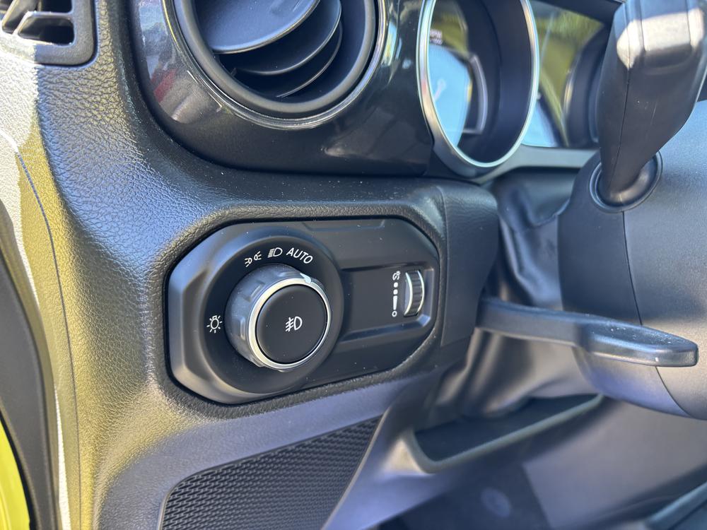 Jeep Wrangler unlimited altitude 2023 d’occasion à vendre - 13