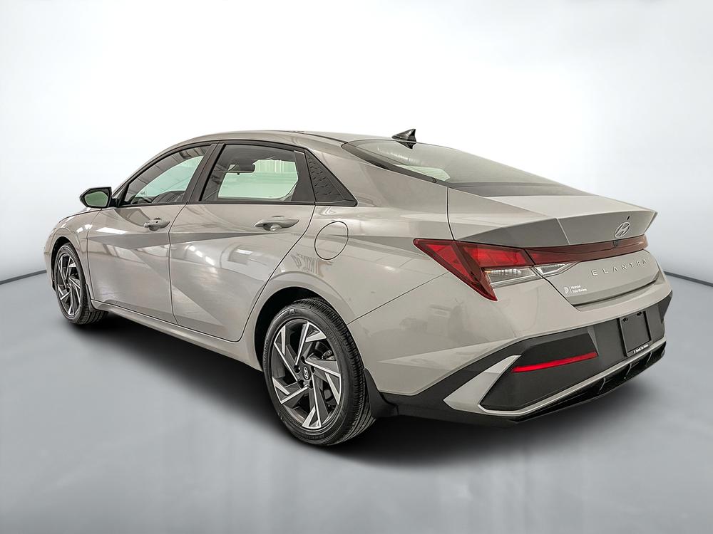 Hyundai Elantra Preferred Tech 2025 d’occasion à vendre - 6