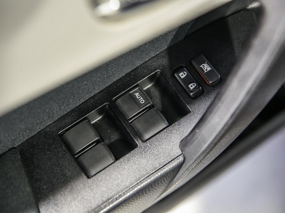 Toyota Corolla LE 2015 d’occasion à vendre - 14