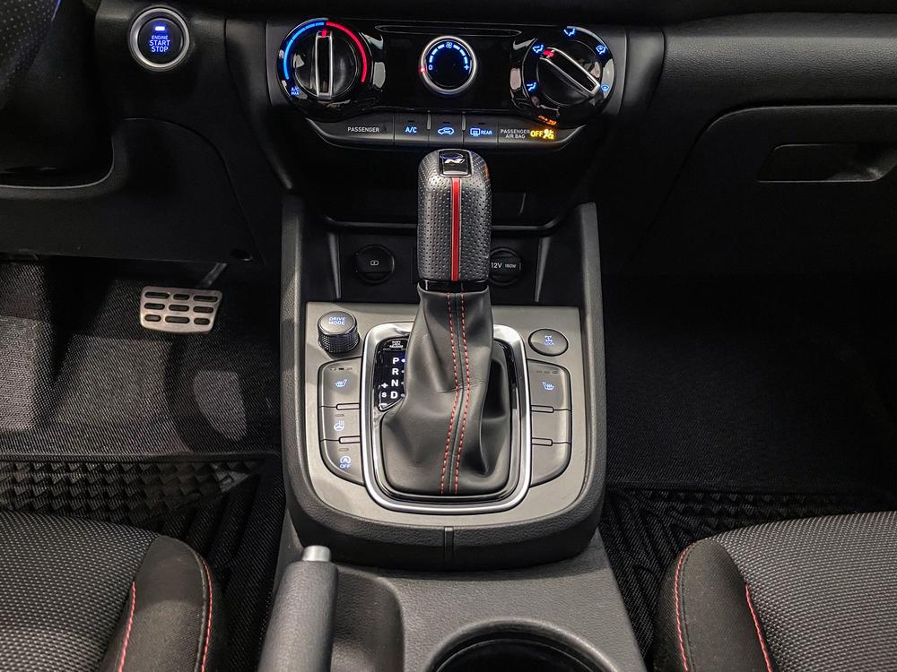 Hyundai Kona 2022 Gris usage à vendre Hyundai Kona 2022 Gris usage à vendre