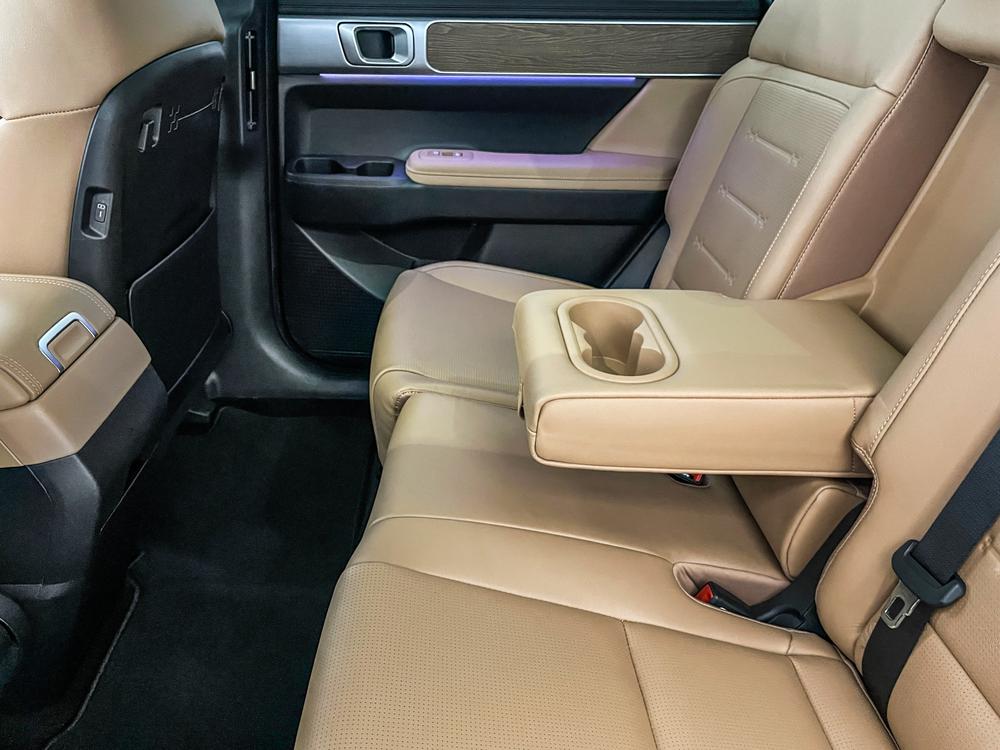 Hyundai Santa Fe 2024 Blanc usage à vendre Hyundai Santa Fe 2024 Blanc usage à vendre