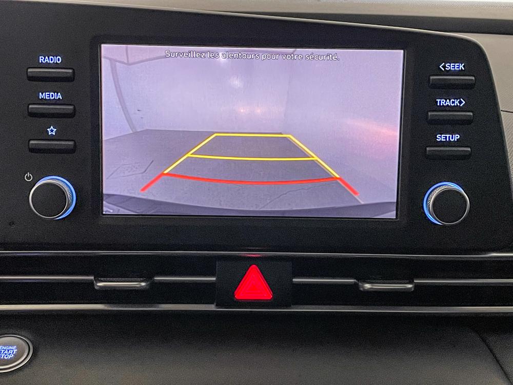 Hyundai Elantra 2023 Noir usage à vendre Hyundai Elantra 2023 Noir usage à vendre