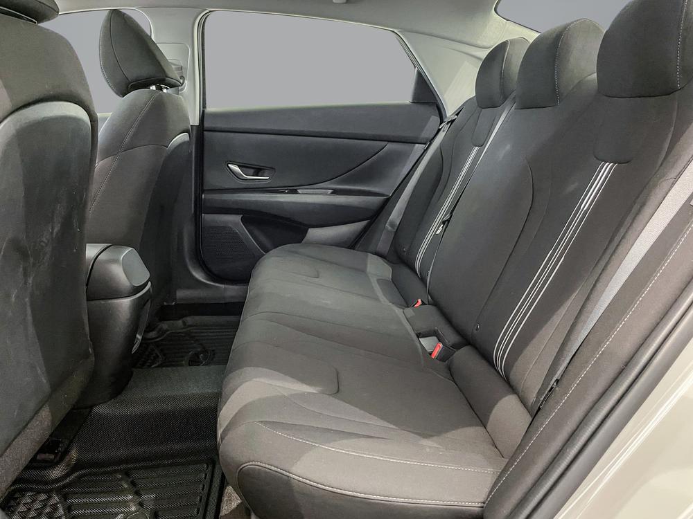 Hyundai Elantra Preferred Tech 2025 d’occasion à vendre - 31