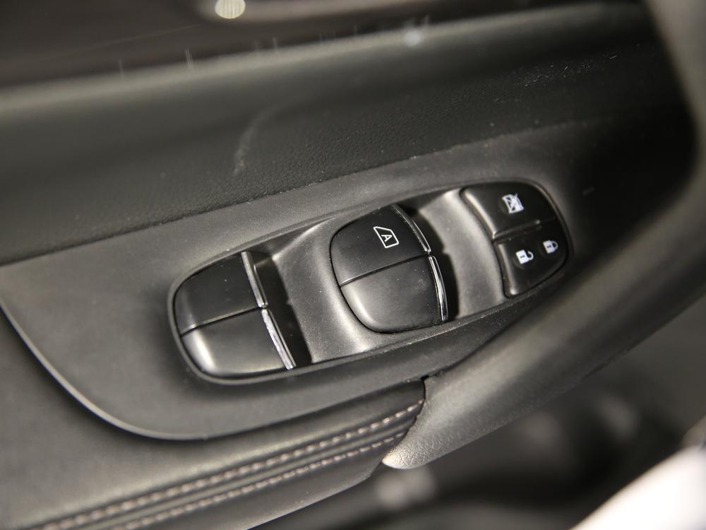 Nissan Rogue S 2019 d’occasion à vendre - 16
