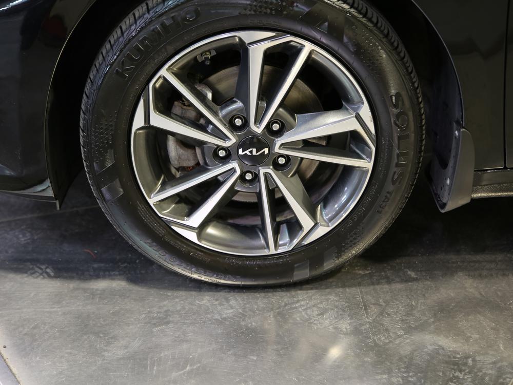 Kia Forte EX 2023 d’occasion à vendre - 12