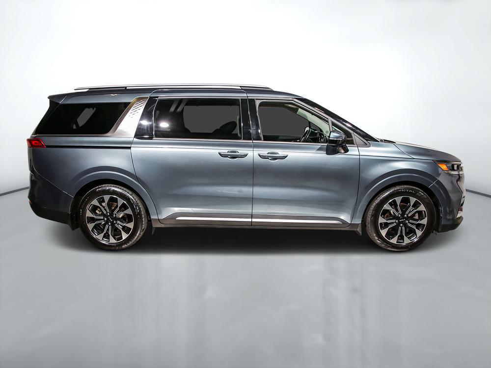 Kia Carnival 2023 Bleu usage à vendre Kia Carnival 2023 Bleu usage à vendre