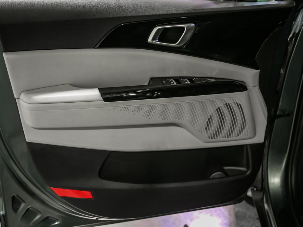 Kia Carnival 2023 Bleu usage à vendre Kia Carnival 2023 Bleu usage à vendre