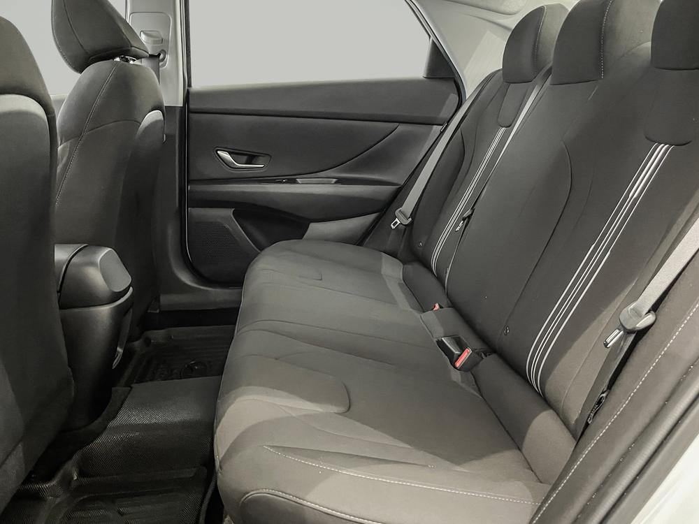 Hyundai Elantra Preferred Tech 2025 d&rsquo;occasion à vendre - 28