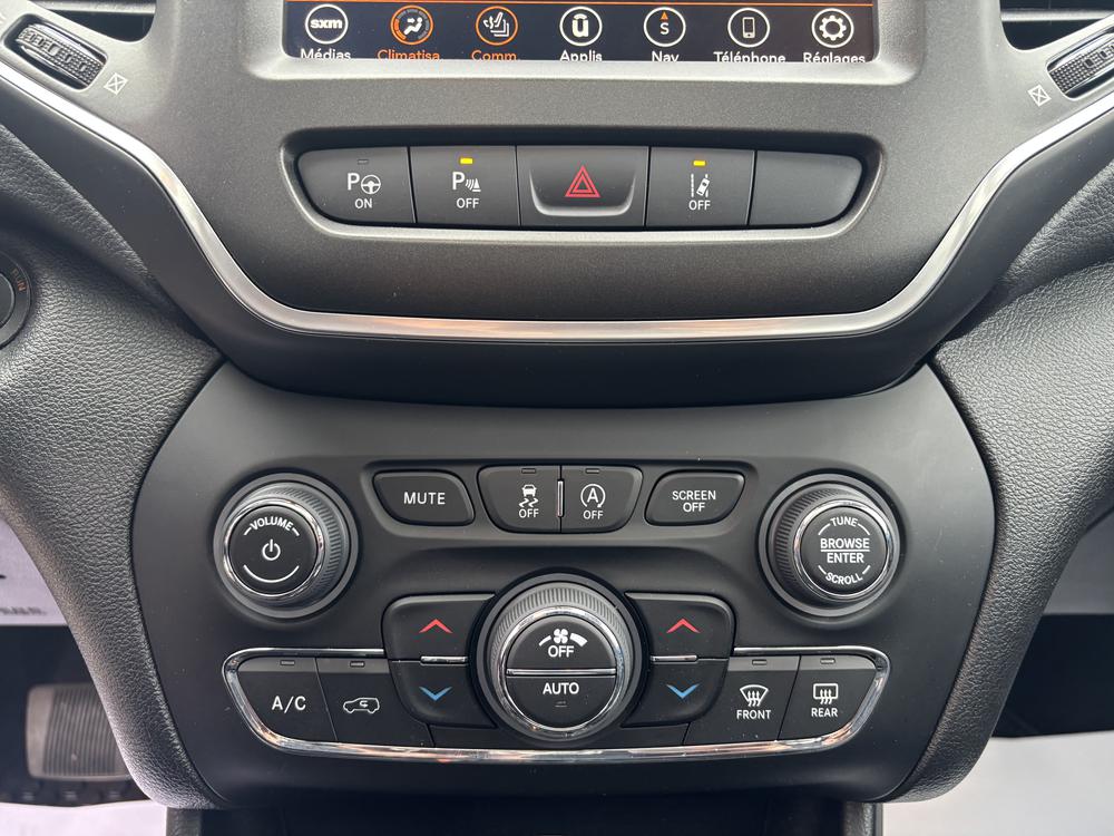 Jeep Cherokee Trailhawk 2023 d’occasion à vendre - 22