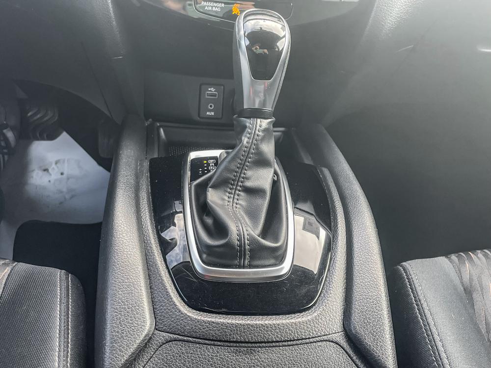 Nissan Rogue 2017 Blanc usage à vendre Nissan Rogue 2017 Blanc usage à vendre