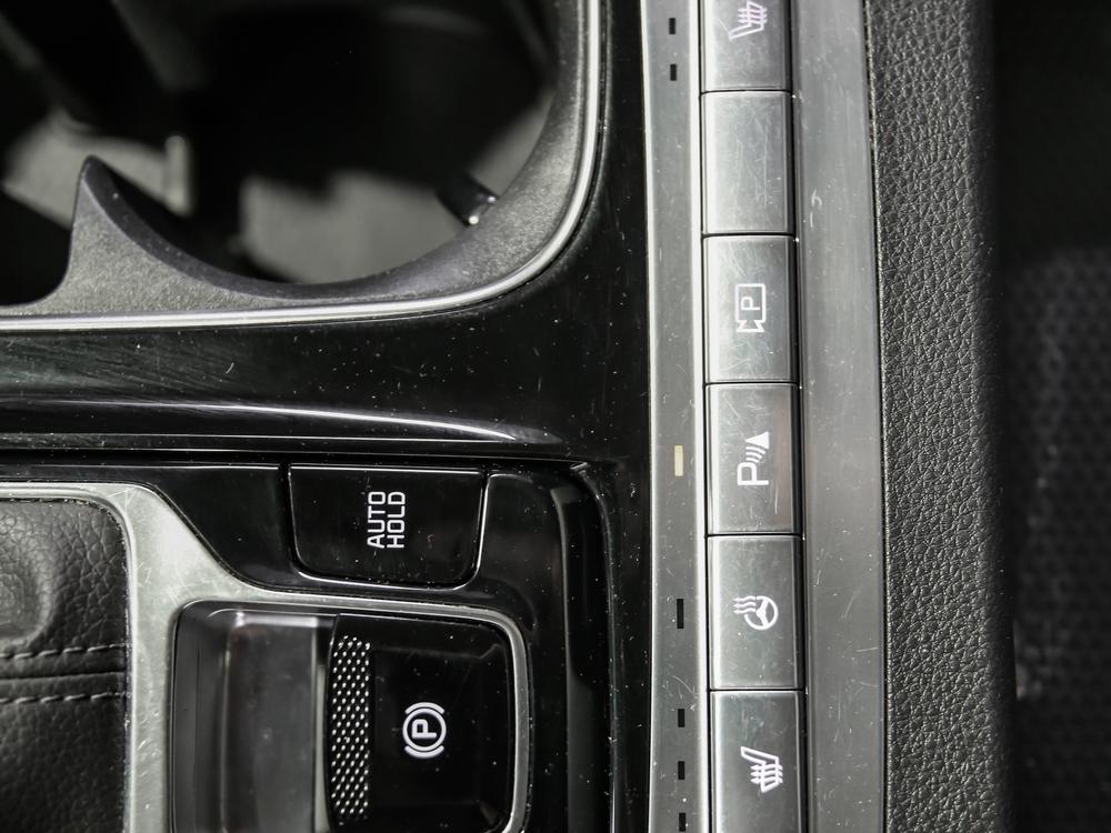 Kia Carnival 2023 Bleu usage à vendre Kia Carnival 2023 Bleu usage à vendre