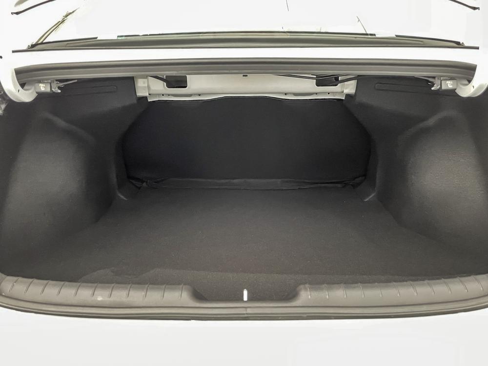 Hyundai Elantra Preferred Tech 2025 d&rsquo;occasion à vendre - 29