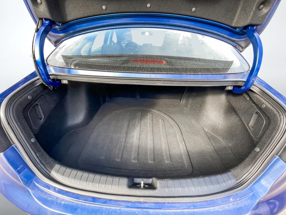 Kia Forte 2024 Bleu usage à vendre Kia Forte 2024 Bleu usage à vendre
