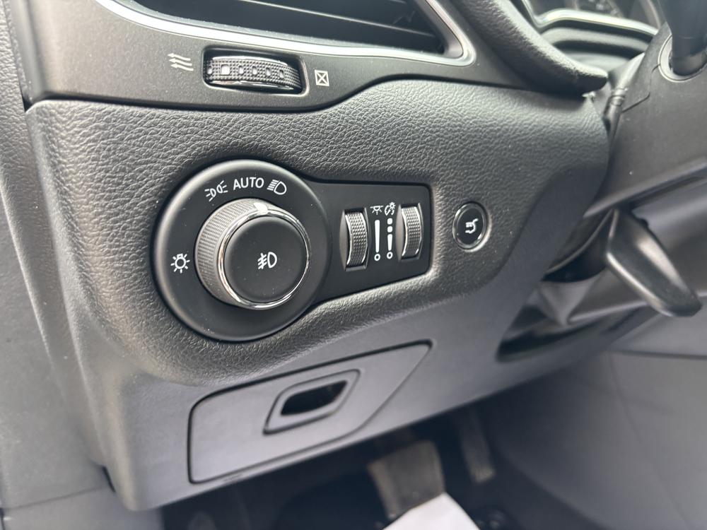 Jeep Cherokee Trailhawk 2023 d’occasion à vendre - 13