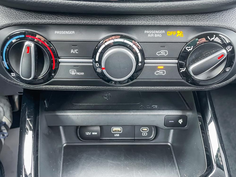 Kia Soul 2023 Noir usage à vendre Kia Soul 2023 Noir usage à vendre