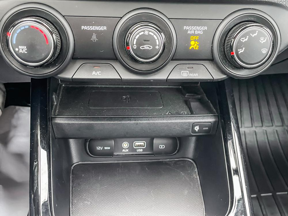 Kia Forte5 2021 Gris usage à vendre Kia Forte5 2021 Gris usage à vendre