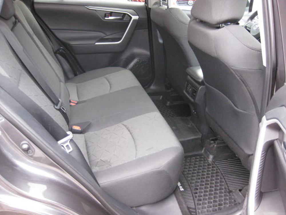 Toyota RAV4 XLE 2021 d’occasion à vendre - 28