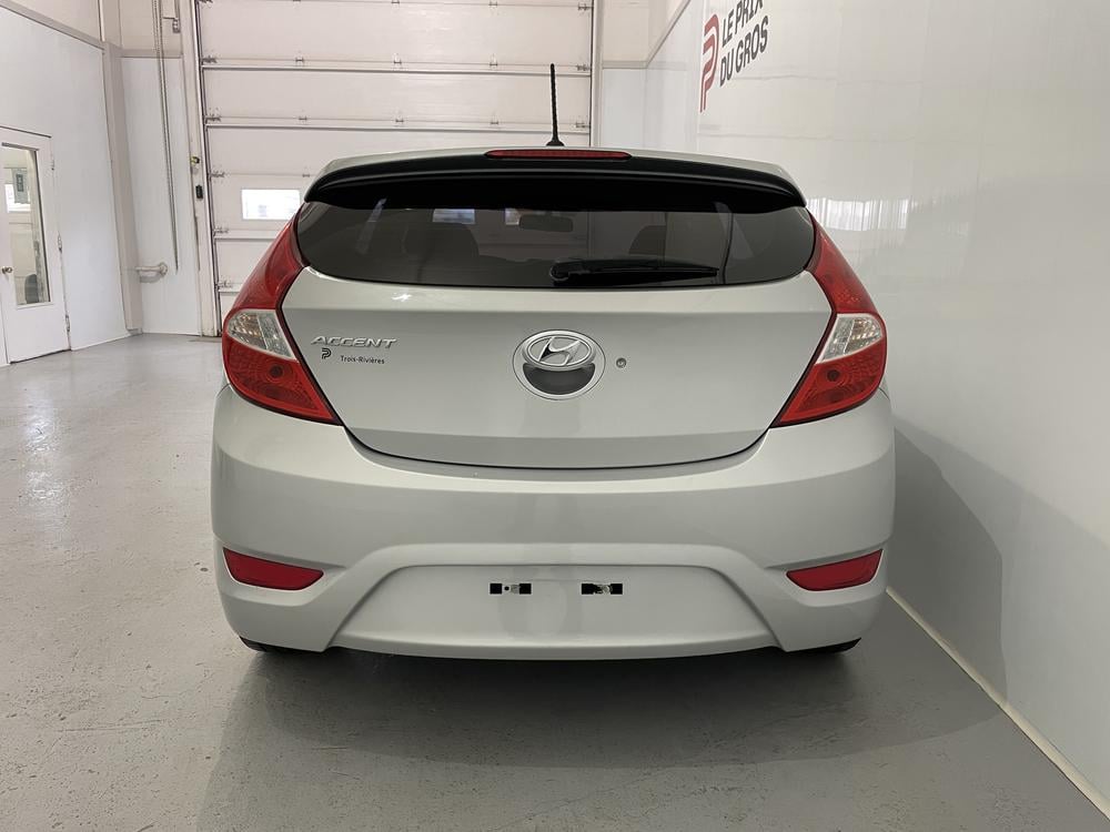 Hyundai Accent SE 2017 d’occasion à vendre - 7