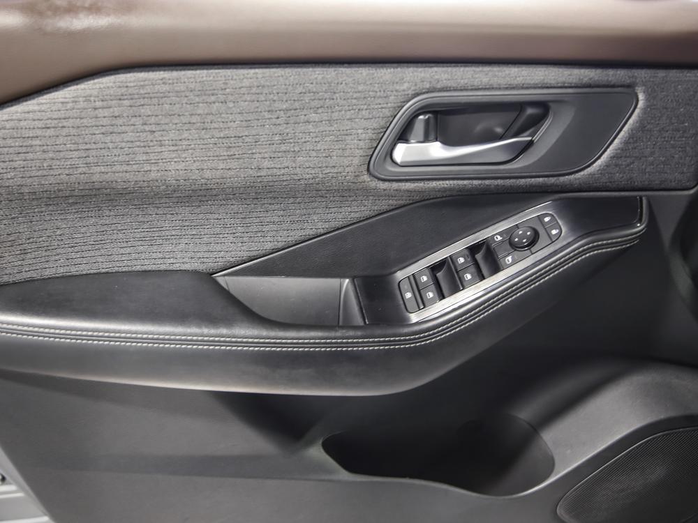 Nissan Rogue SV 2021 d’occasion à vendre - 16