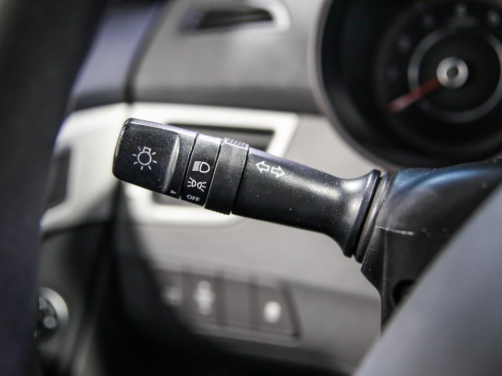 Hyundai Elantra L 2016 d’occasion à vendre - 19