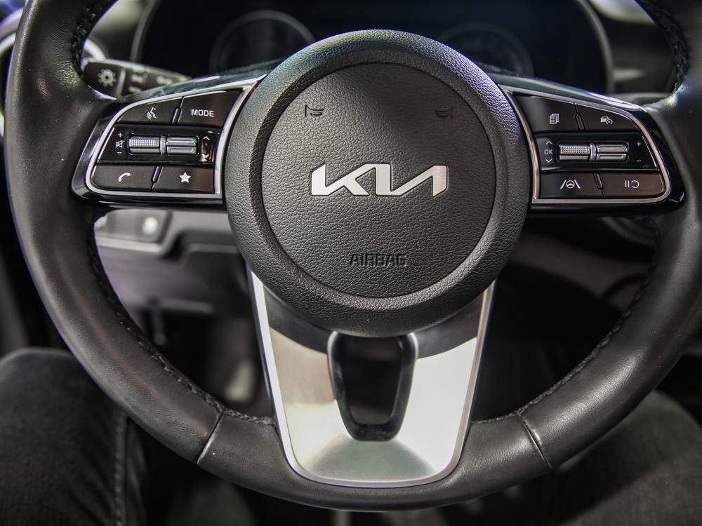 Kia Forte EX 2023 d’occasion à vendre - 17