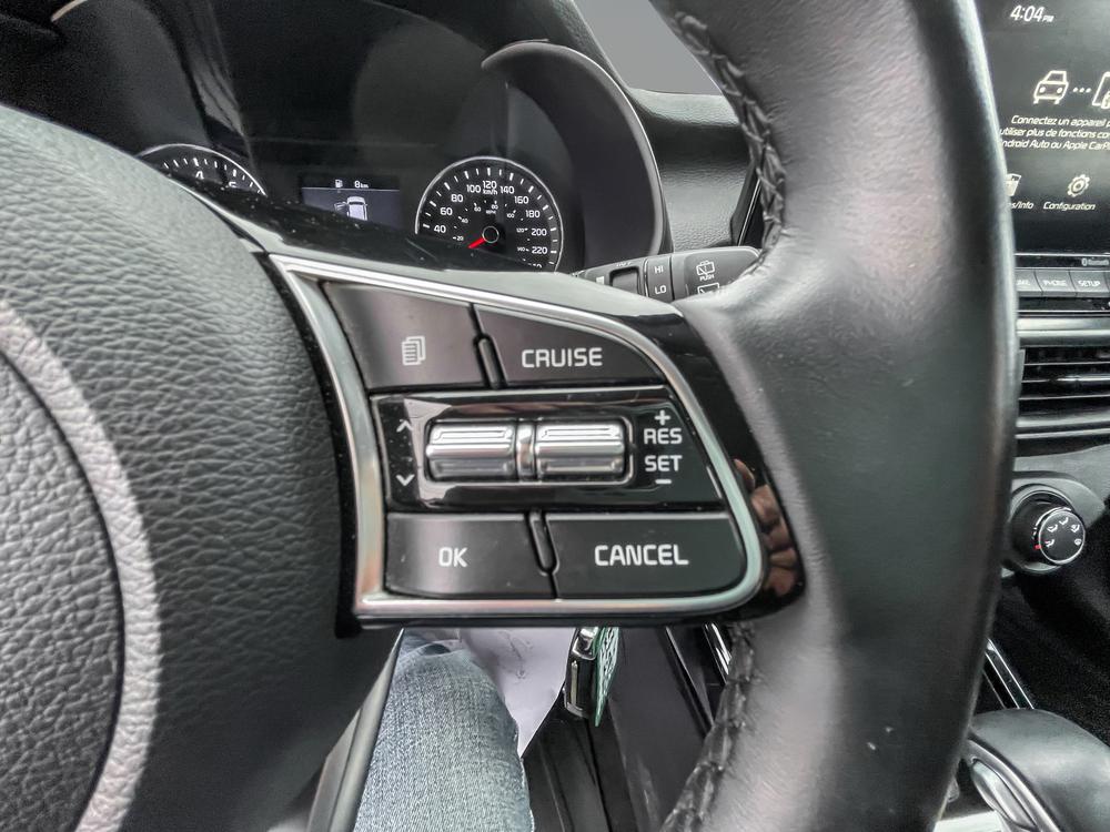 Kia Forte5 2021 Gris usage à vendre Kia Forte5 2021 Gris usage à vendre