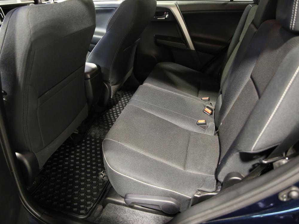 Toyota RAV4 XLE AWD 2017 d’occasion à vendre - 32