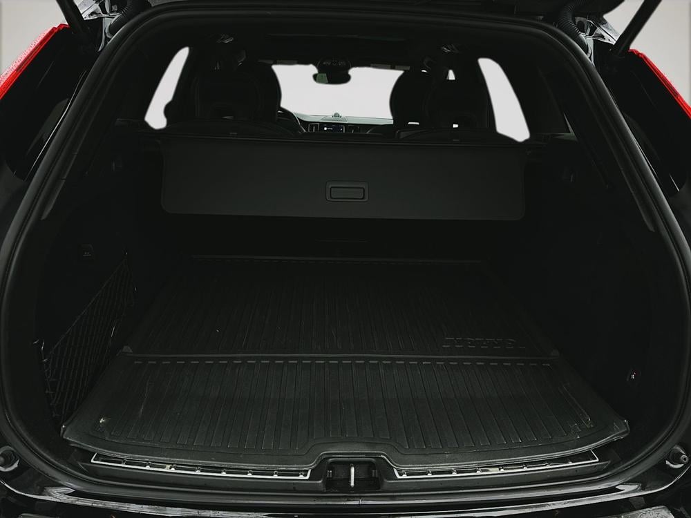 Volvo XC60 Recharge T8 R-DESIGN // PLUG IN // AWD 2022 d’occasion à vendre - 19
