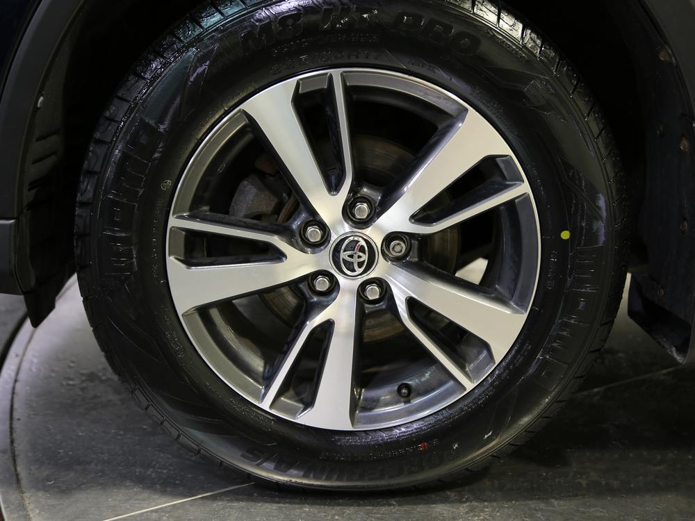Toyota RAV4 XLE AWD 2017 d’occasion à vendre - 13