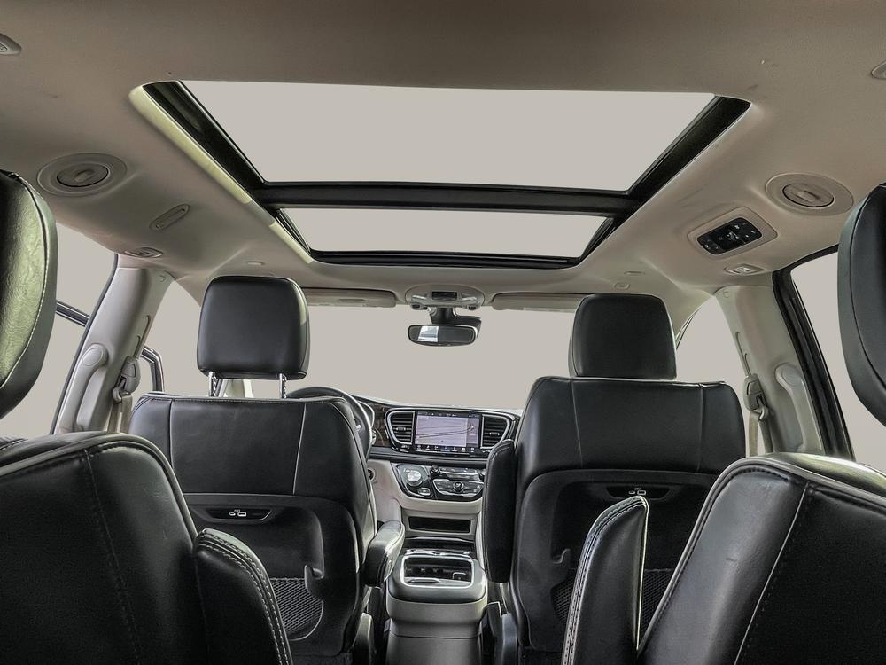 Chrysler Pacifica Hybrid 2022 Gris usage à vendre Chrysler Pacifica Hybrid 2022 Gris usage à vendre