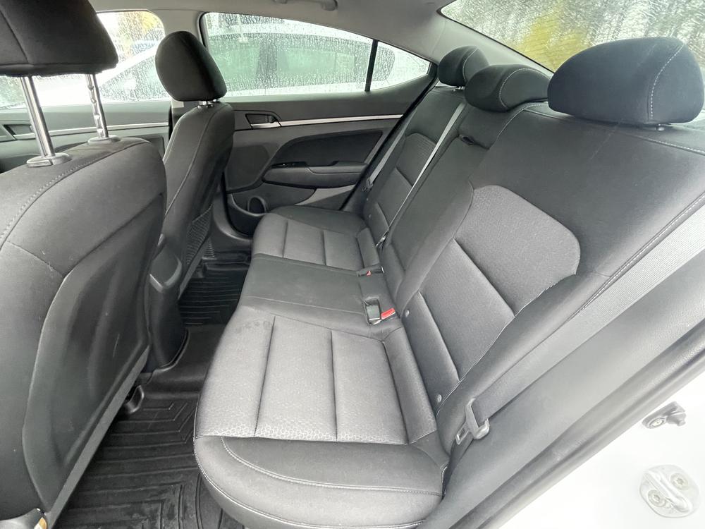Hyundai Elantra GLS 2017 d’occasion à vendre - 26