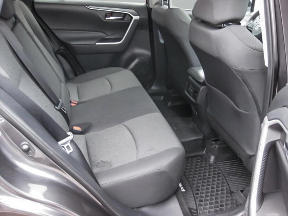 Toyota RAV4 XLE 2021 d’occasion à vendre - 28