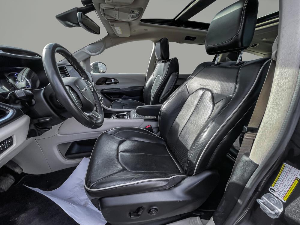 Chrysler Pacifica Hybrid 2022 Gris usage à vendre Chrysler Pacifica Hybrid 2022 Gris usage à vendre