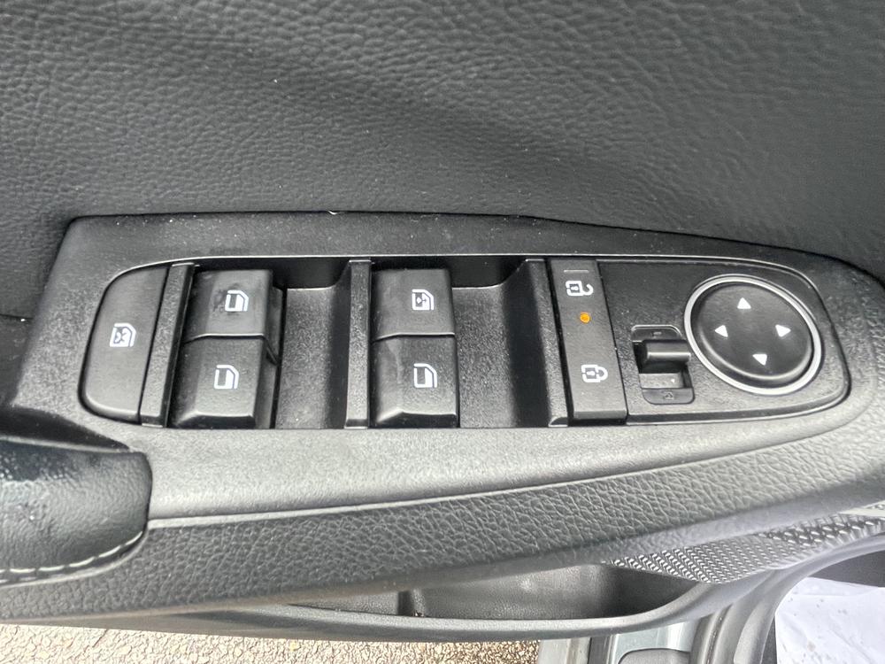 Kia Seltos SX 2024 d’occasion à vendre - 9