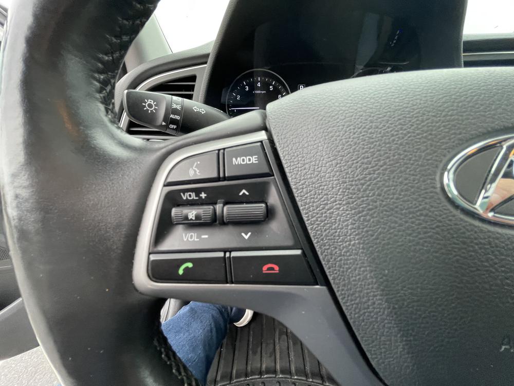 Hyundai Elantra GLS 2017 d’occasion à vendre - 14