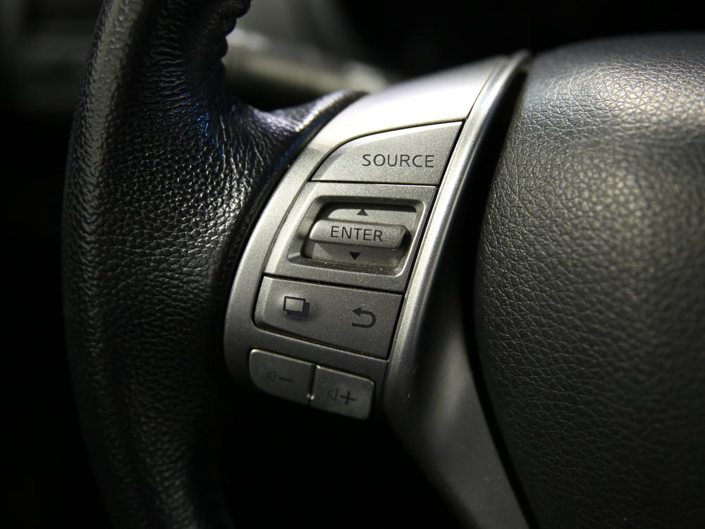 Nissan Altima sv 2013 d’occasion à vendre - 22