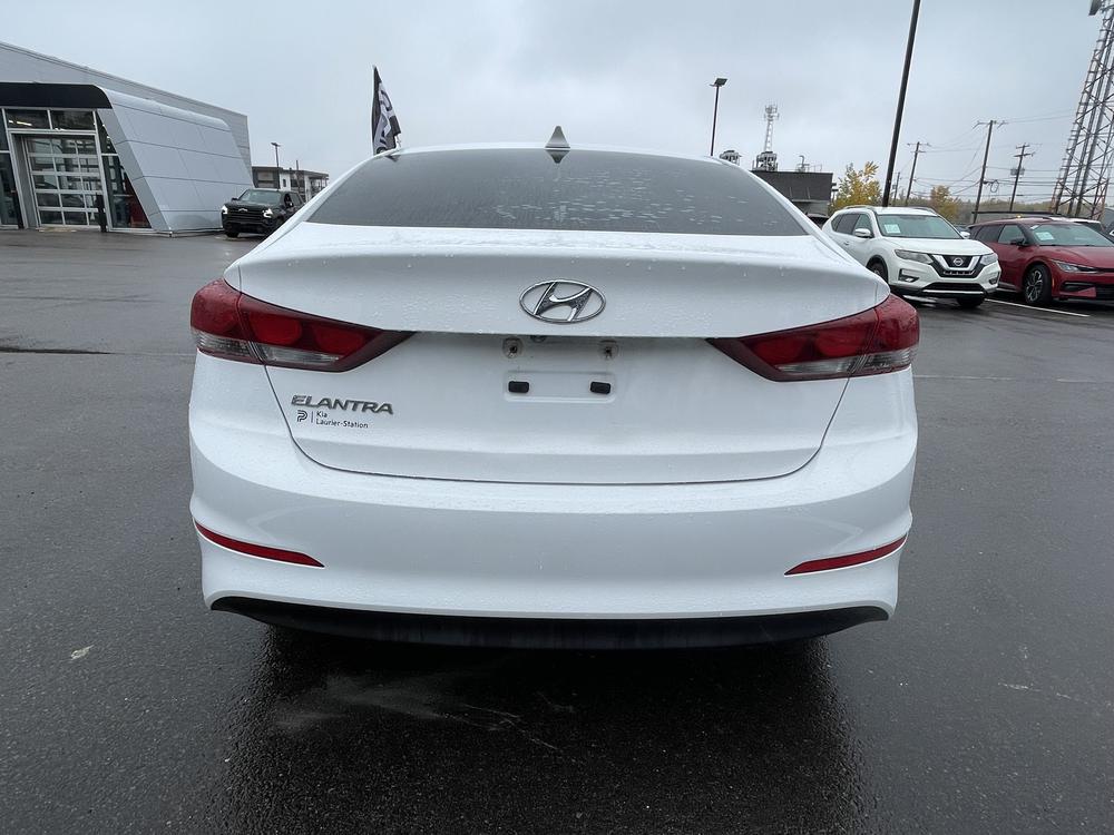 Hyundai Elantra GLS 2017 d’occasion à vendre - 7