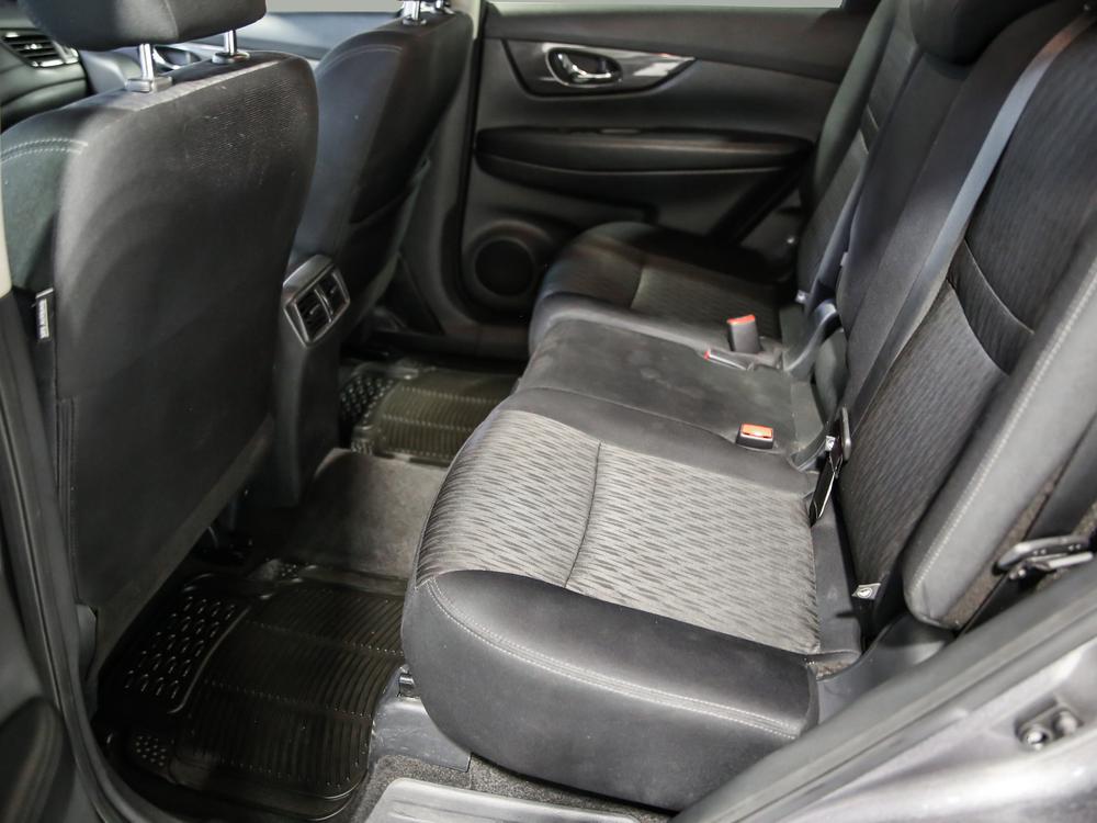 Nissan Rogue SV 2020 d’occasion à vendre - 31