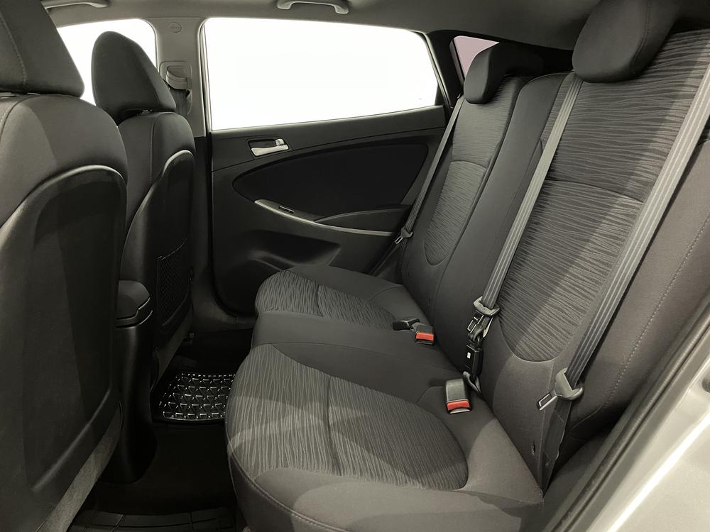 Hyundai Accent SE 2017 d’occasion à vendre - 26
