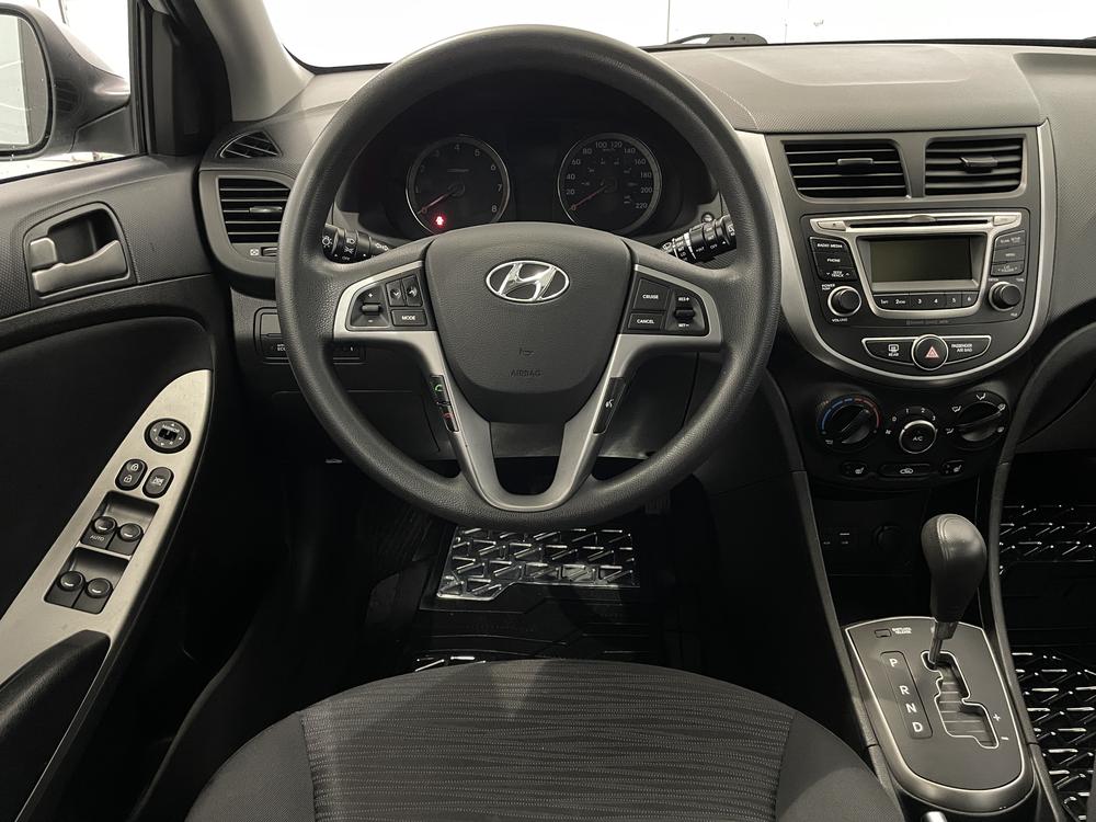 Hyundai Accent SE 2017 d’occasion à vendre - 11
